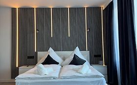 Atlantic 003- Exclusive Ferienwohnung mit Pool, Sauna und Fitnessbereich im Haus